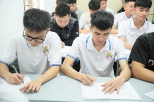 Đề thi THPT 2026 tăng câu hỏi vận dụng thực tế, ngữ liệu môn Ngữ Văn ngoài sách giáo khoa